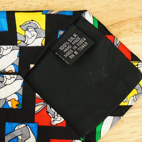 Looney Tunes Mania Bugs Bunny Silk Tie Cartoon Character Clean & Crisp - Picture 2 of 3